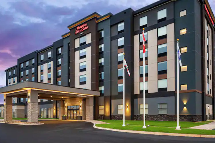 Hampton Inn & Suites