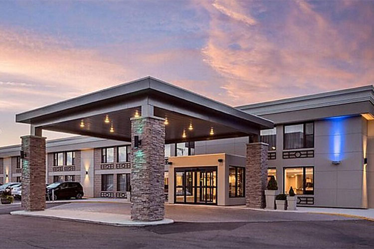 Holiday Inn Express & Suites